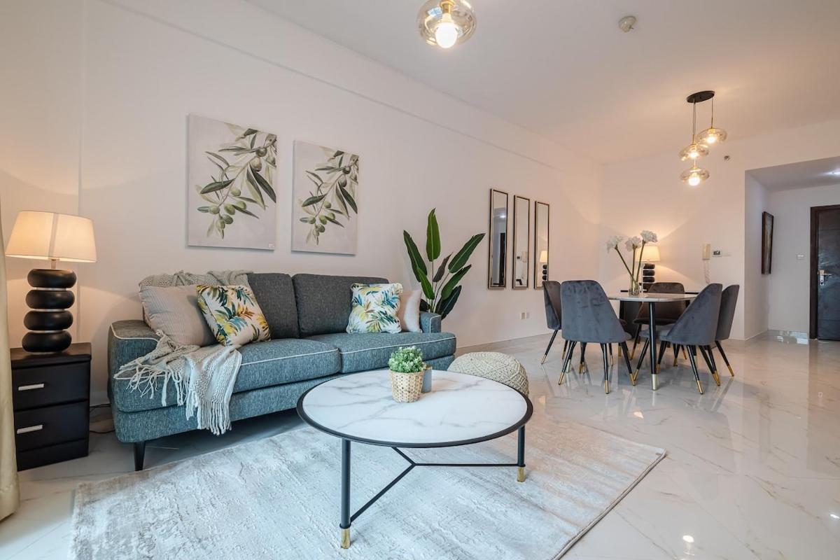 2 Bedroom Apartment I Marina Diamond 4 I Close To Metro Dubai Exterior foto